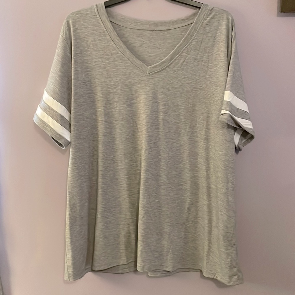 Baseball Tunic gray colored size 3X never worn